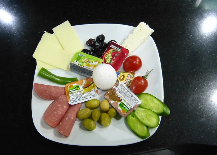 מלון Ag & Sisli 3*